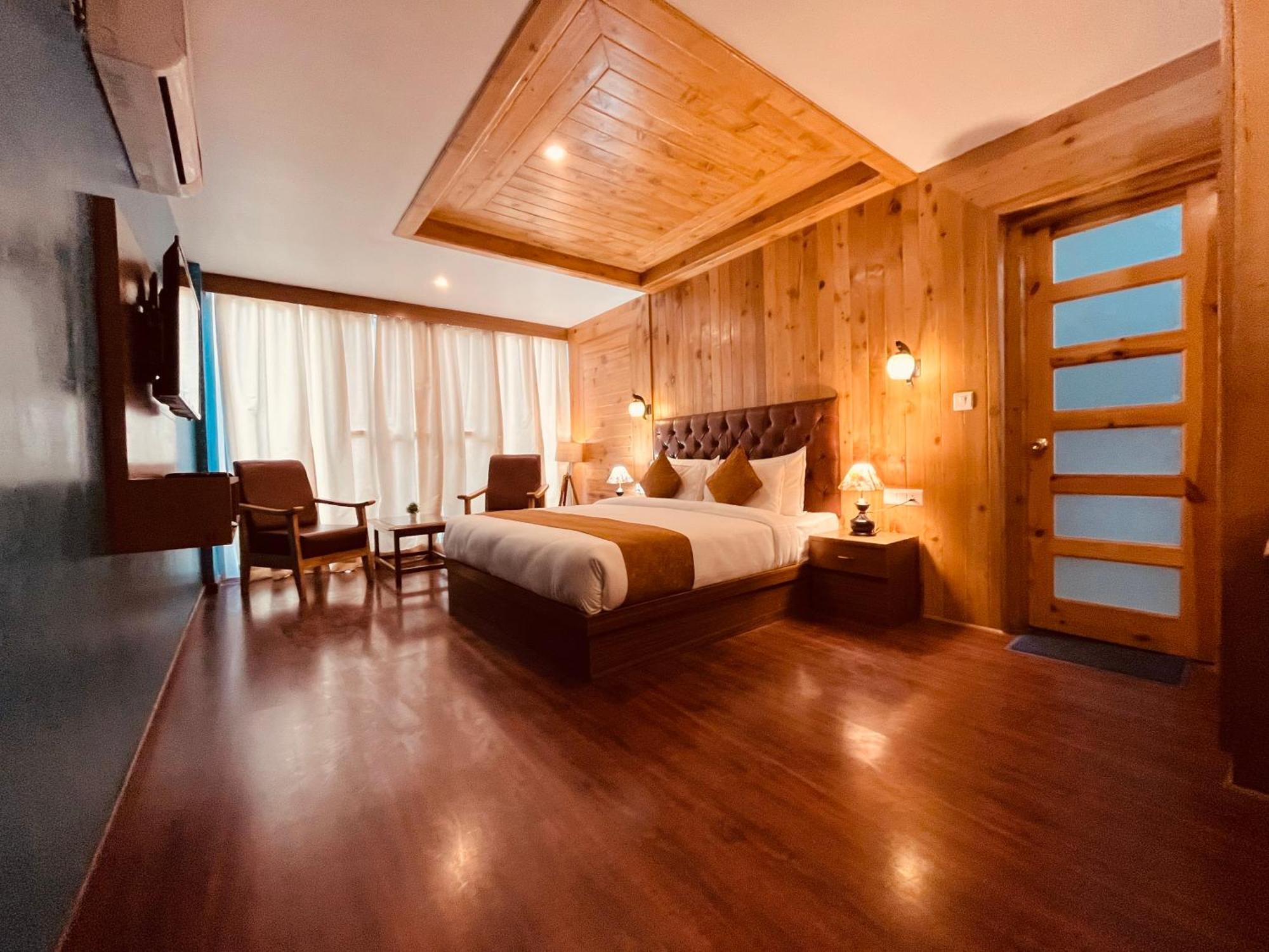 Tata Vista Resort Mall Road Manali - Centrally Heated & Air Cooled Экстерьер фото
