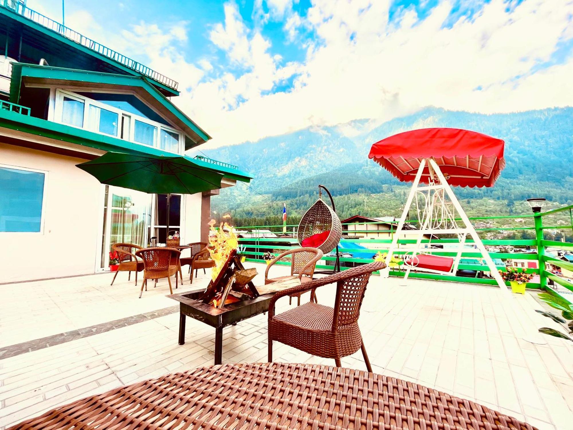 Tata Vista Resort Mall Road Manali - Centrally Heated & Air Cooled Экстерьер фото