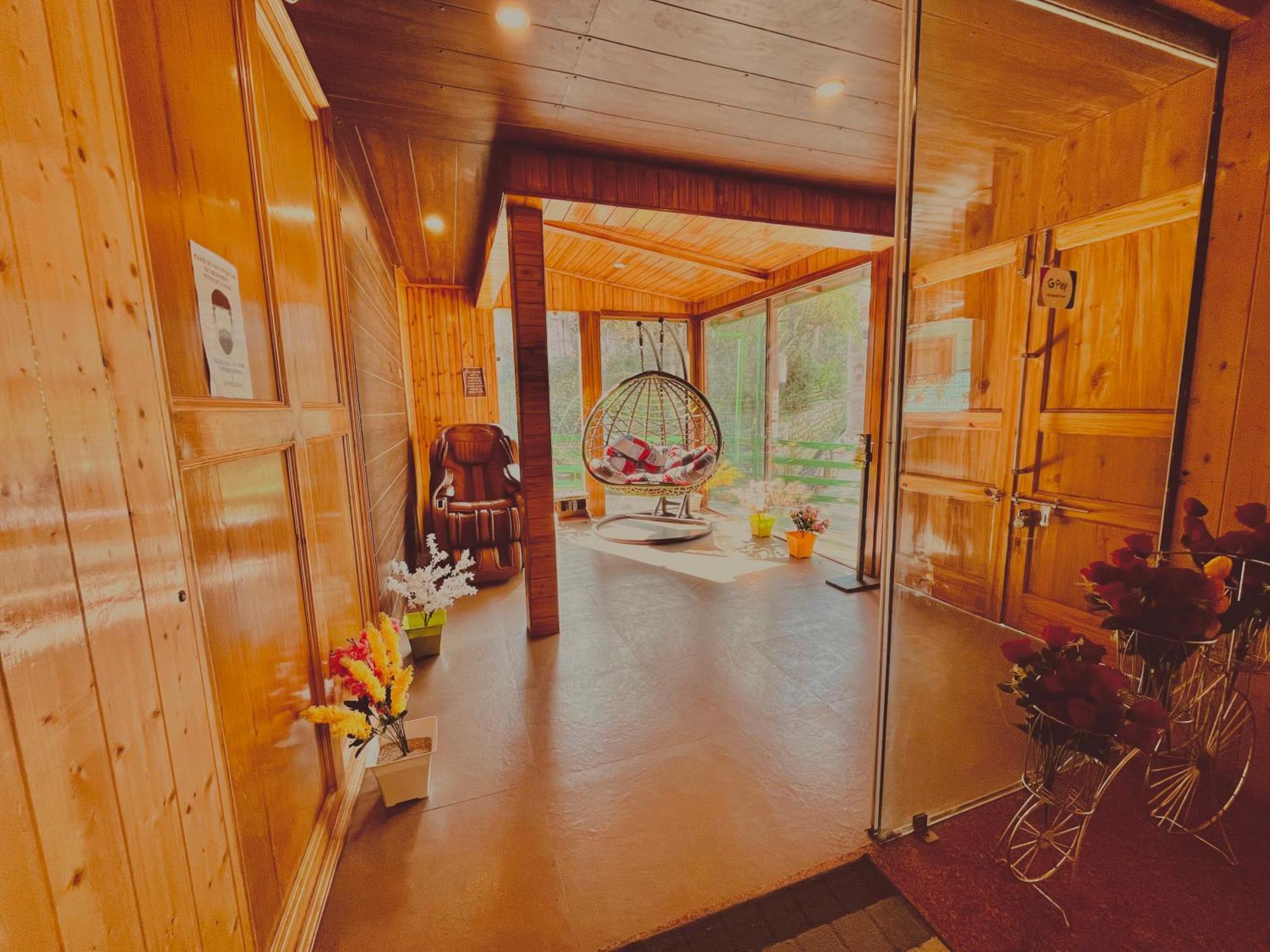 Tata Vista Resort Mall Road Manali - Centrally Heated & Air Cooled Экстерьер фото