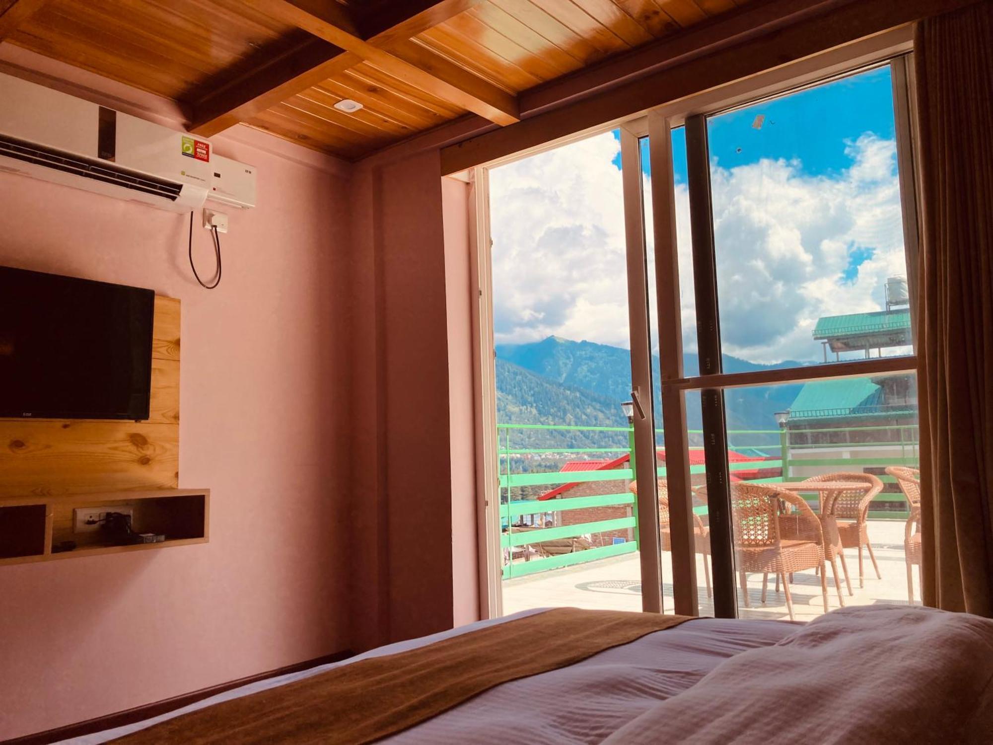 Tata Vista Resort Mall Road Manali - Centrally Heated & Air Cooled Экстерьер фото